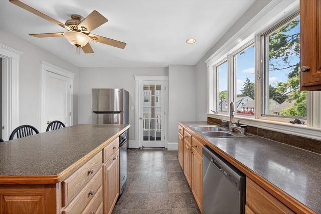 190-192 Kendrick Ave, Quincy, MA 02169