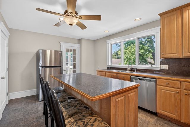190-192 Kendrick Ave, Quincy, MA 02169