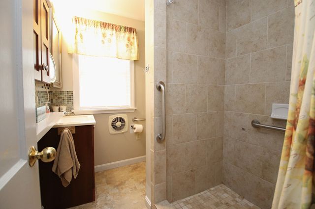 15 Lewis Lane, Saugus, MA 01906