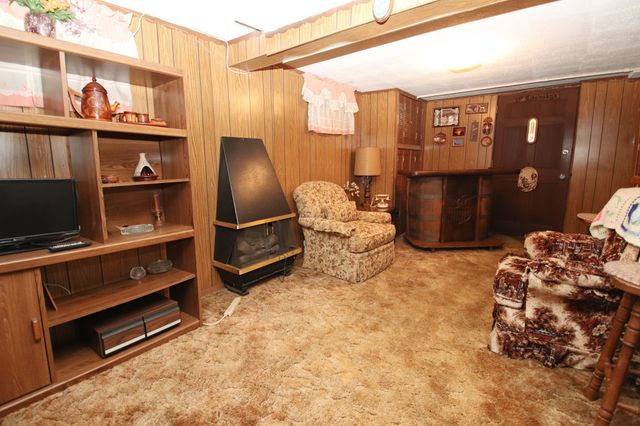 15 Lewis Lane, Saugus, MA 01906