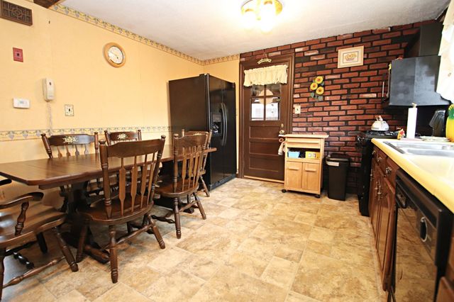 15 Lewis Lane, Saugus, MA 01906