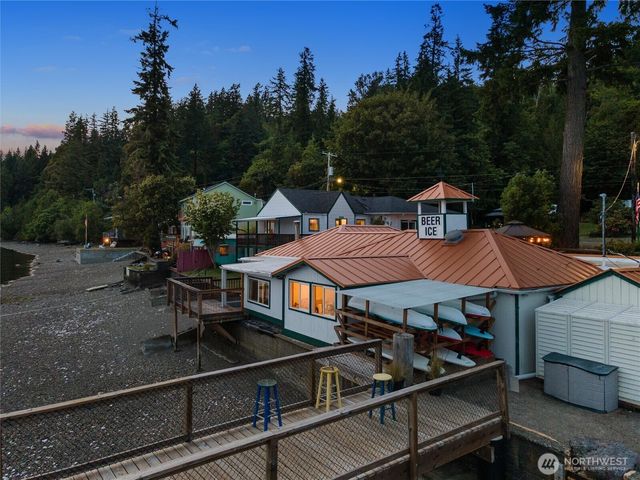 15781 NE North Shore Road, Tahuya, WA 98588