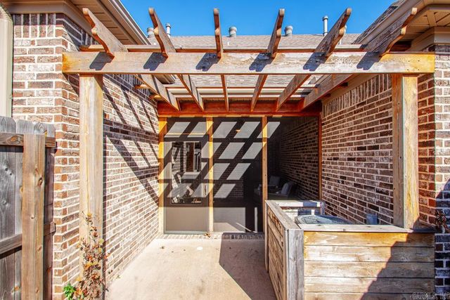 80 Saffron Circle, Little Rock, AR 72223