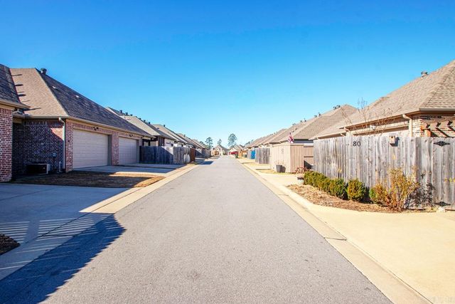 80 Saffron Circle, Little Rock, AR 72223