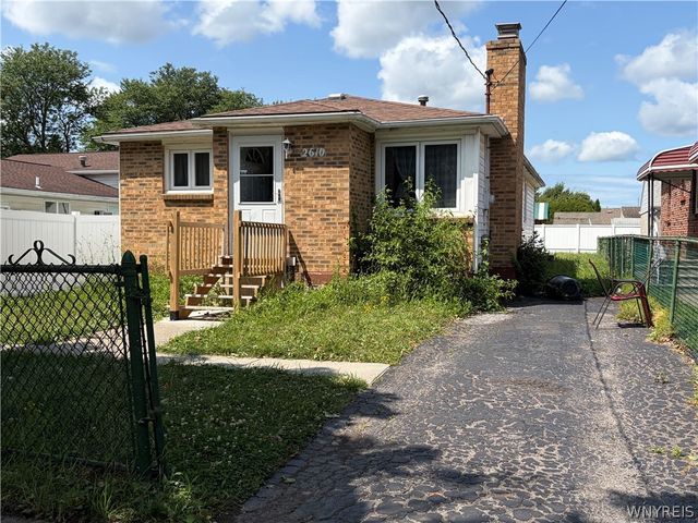 2610 Ferry Avenue, Niagara Falls, NY 14301
