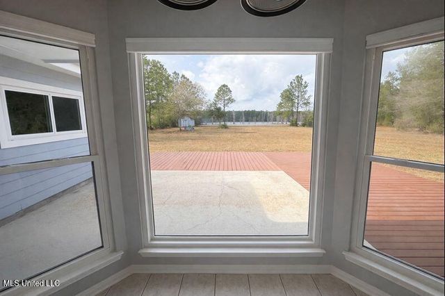 21120 Road 311, Kiln, MS 39556