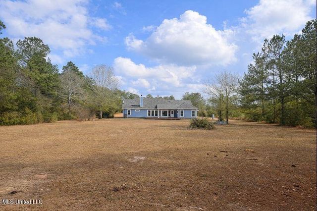 21120 Road 311, Kiln, MS 39556