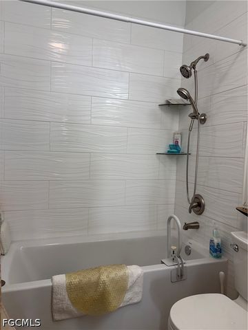 92 Evergreen RD, North Fort Myers, FL 33903