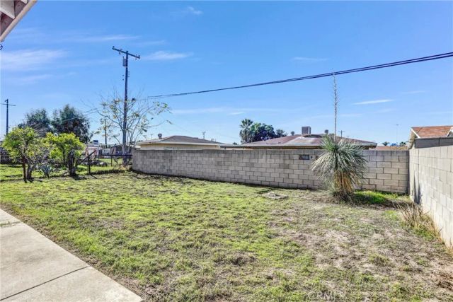 7848 Elm Street, Highland, CA 92410