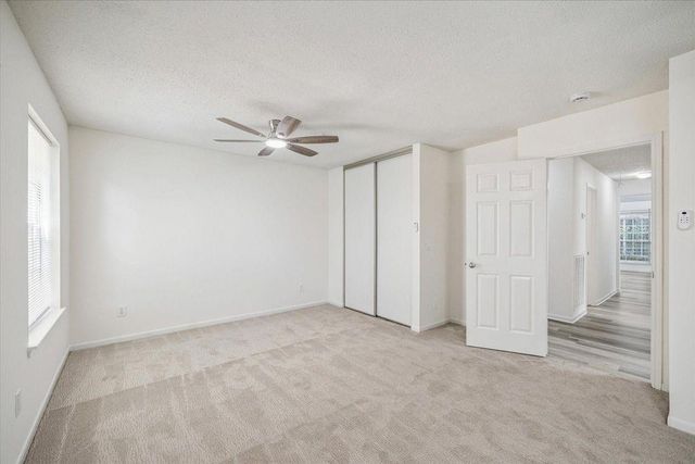 143 W Village Knoll Circle, Spring, TX 77381