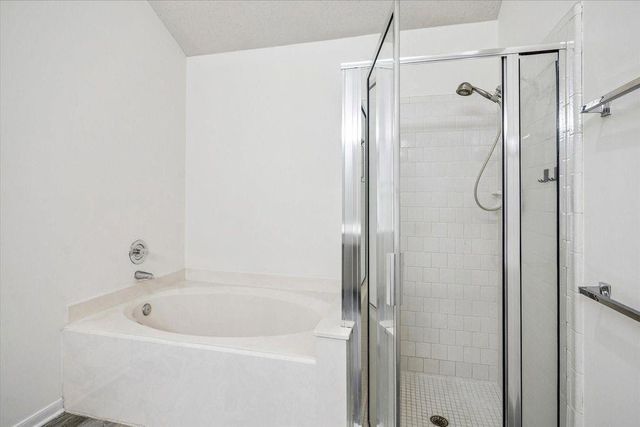 143 W Village Knoll Circle, Spring, TX 77381