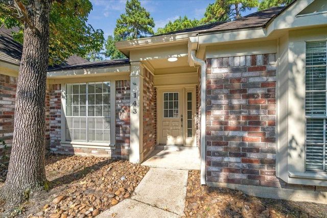 143 W Village Knoll Circle, Spring, TX 77381