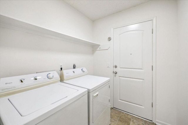 143 W Village Knoll Circle, Spring, TX 77381