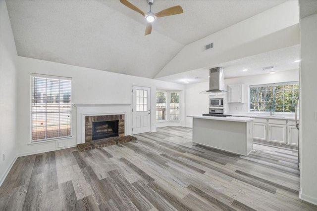 143 W Village Knoll Circle, Spring, TX 77381