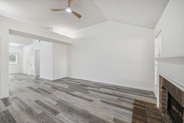 143 W Village Knoll Circle, Spring, TX 77381