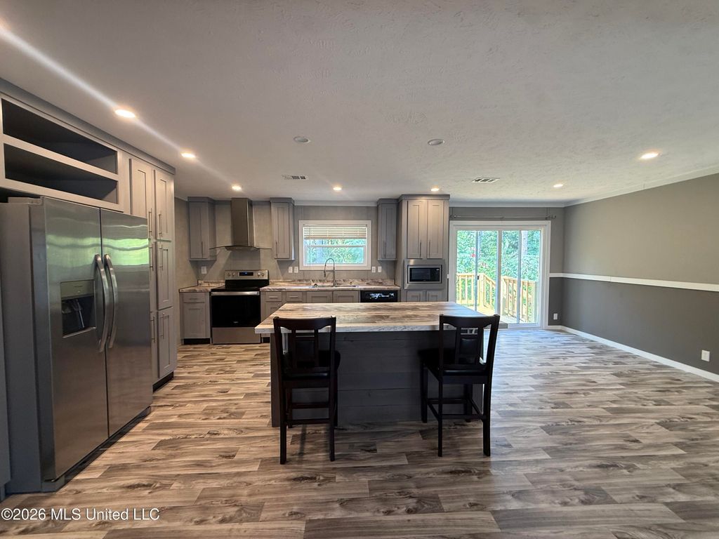 70 Honeysuckle Crossing, Sarah, MS 38665 — photo 5