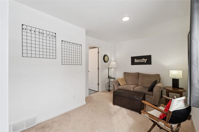 1421 Hobart Street, Grinnell, IA 50112