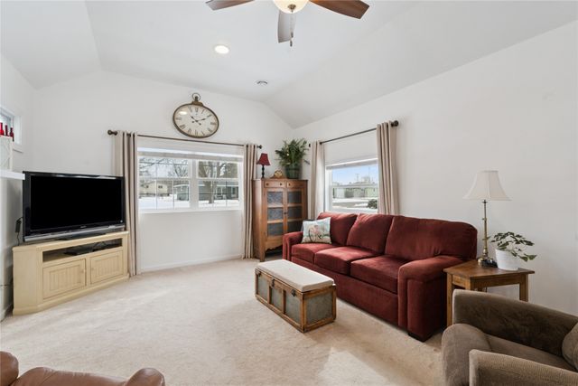 1421 Hobart Street, Grinnell, IA 50112