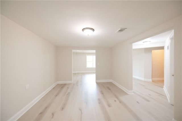 27 Cooper Lake Road SW, Mableton, GA 30126