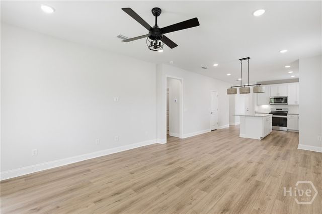 61 Lilac Way, Richmond Hill, GA 31324