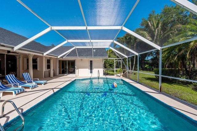 15495 Rolling Meadows Circle, Wellington, FL 33414