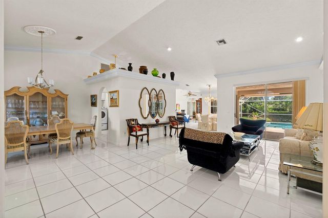 15495 Rolling Meadows Circle, Wellington, FL 33414