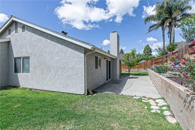 935 Rainbow, Santa Maria, CA 93455