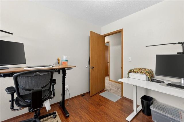 5209 NW Pennington Lane, Blue Springs, MO 64015