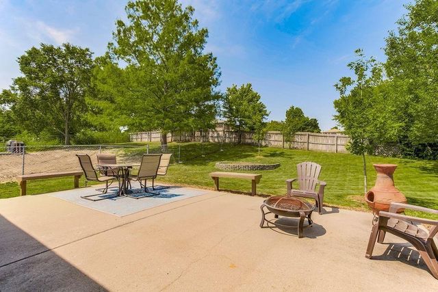 5209 NW Pennington Lane, Blue Springs, MO 64015