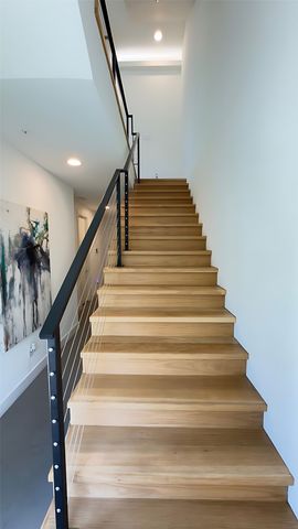 13001 Hutton Drive 12, Farmers Branch, TX 75234