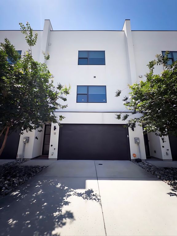 13001 Hutton Drive 12, Farmers Branch, TX 75234