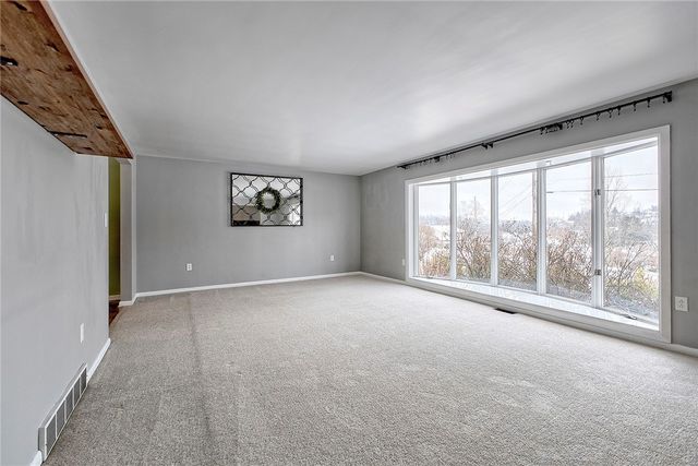 149 Crest View, Hempfield Twp, PA 15601