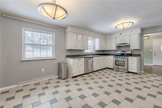 149 Crest View, Hempfield Twp, PA 15601