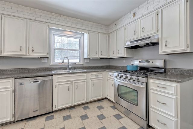 149 Crest View, Hempfield Twp, PA 15601