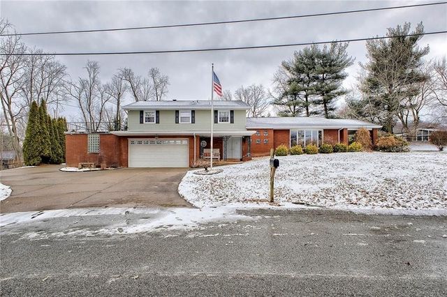 149 Crest View, Hempfield Twp, PA 15601