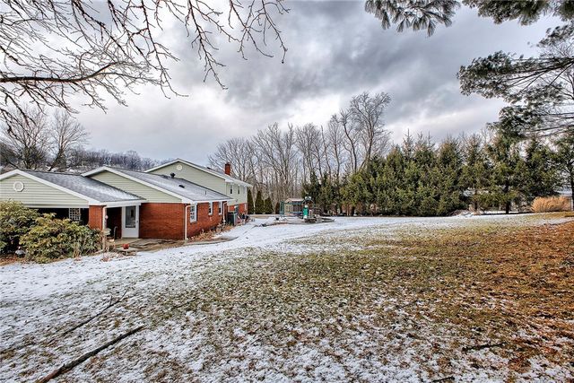 149 Crest View, Hempfield Twp, PA 15601
