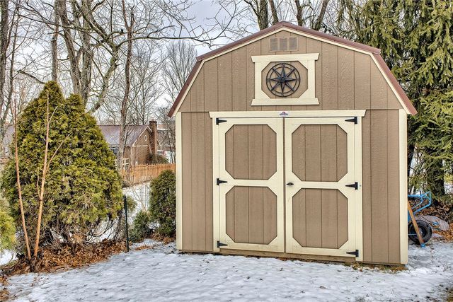 149 Crest View, Hempfield Twp, PA 15601