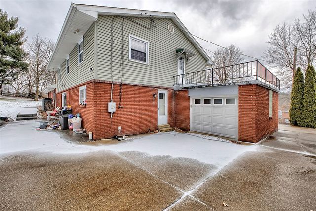 149 Crest View, Hempfield Twp, PA 15601