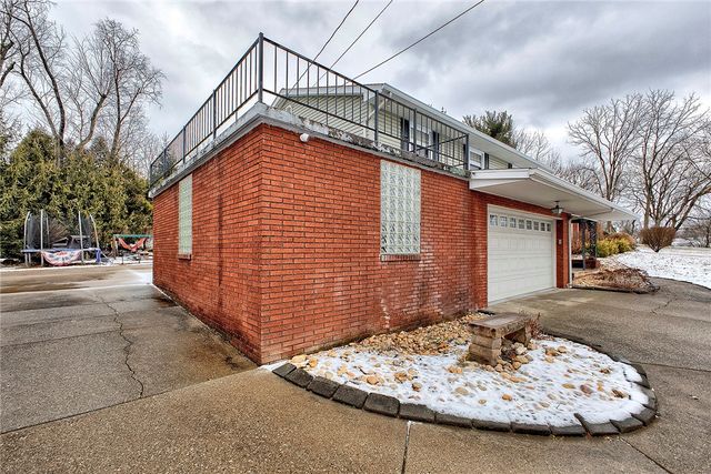 149 Crest View, Hempfield Twp, PA 15601