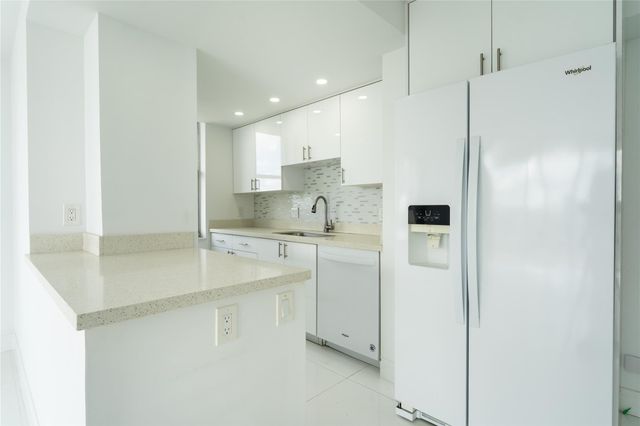 111 Briny Ave 2314, Pompano Beach, FL 33062