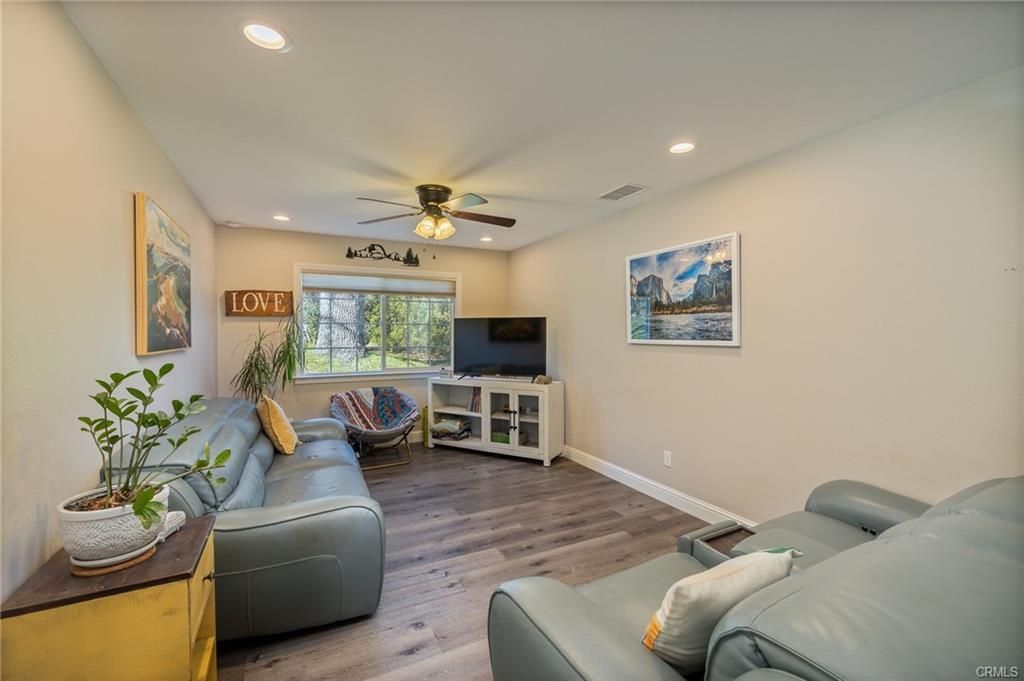 Image 16 of property listing at 42918 Highway 49, Ahwahnee, CA 93601