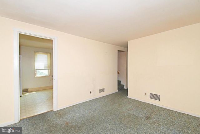 889 OLD LANCASTER RD, Berwyn, PA 19312