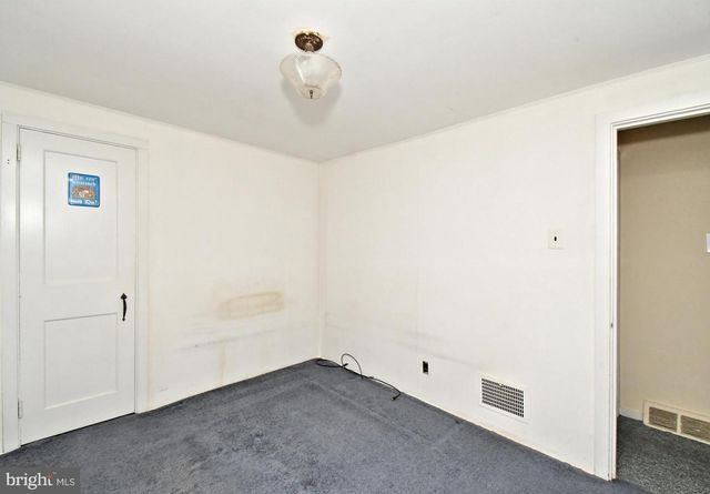889 OLD LANCASTER RD, Berwyn, PA 19312