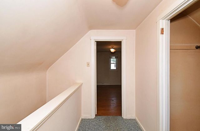 889 OLD LANCASTER RD, Berwyn, PA 19312