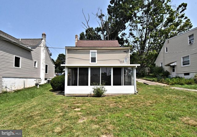 889 OLD LANCASTER RD, Berwyn, PA 19312