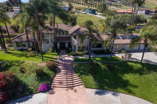 9954 Circa Valle Verde, El Cajon, CA 92021