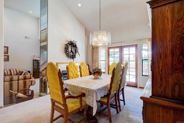 9954 Circa Valle Verde, El Cajon, CA 92021