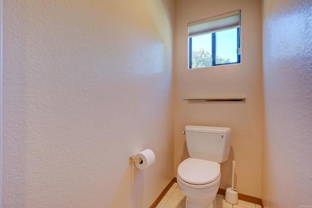 9954 Circa Valle Verde, El Cajon, CA 92021