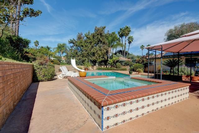 9954 Circa Valle Verde, El Cajon, CA 92021