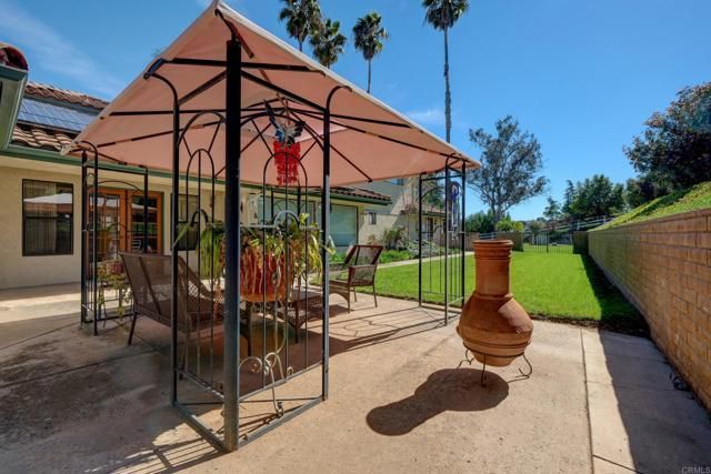 9954 Circa Valle Verde, El Cajon, CA 92021